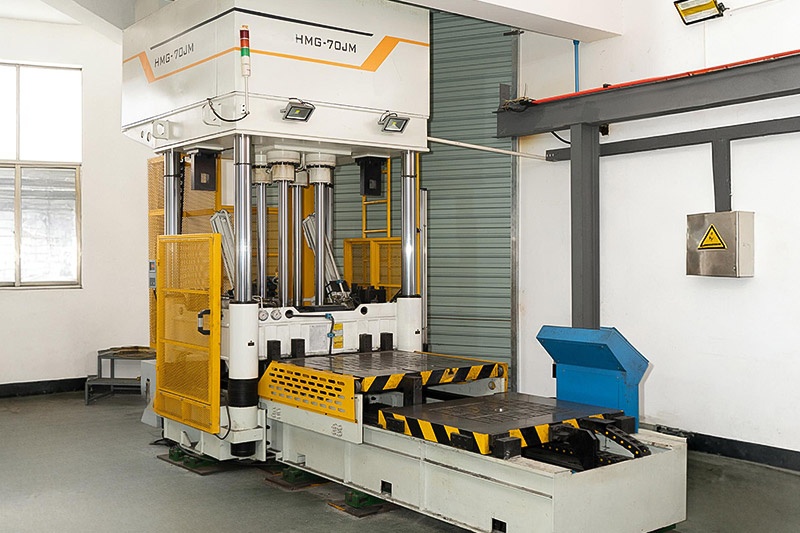 Molding Machine